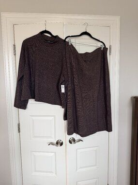 Old Navy Mock Neck Top Skirt Set Women's 2X Brown NWT